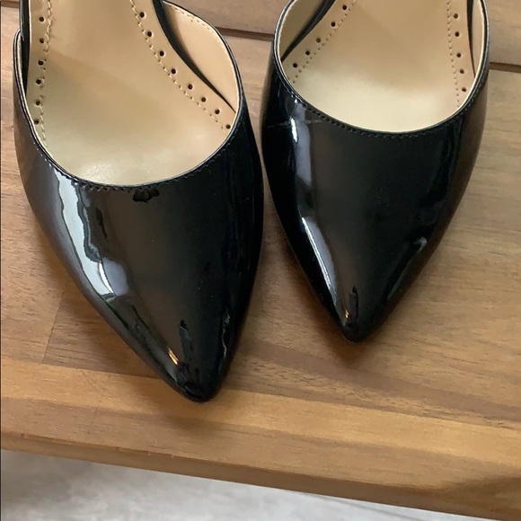 Adrienne Vittadini black patent heels - Picture 4 of 4